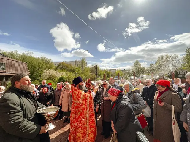 В пятницу Светлой седмицы совершено Богослужение - фото 15