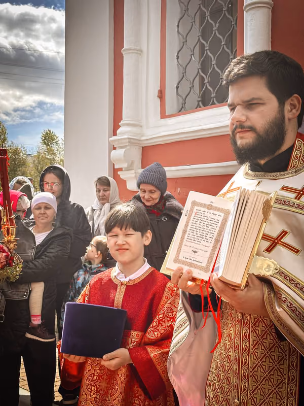 В пятницу Светлой седмицы совершено Богослужение - фото 16
