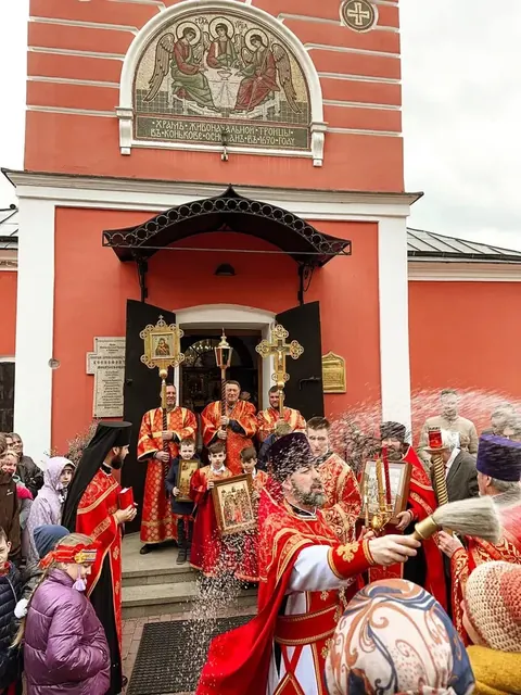 В неделю 2-ю по Пасхе совершено Богослужение - фото 9