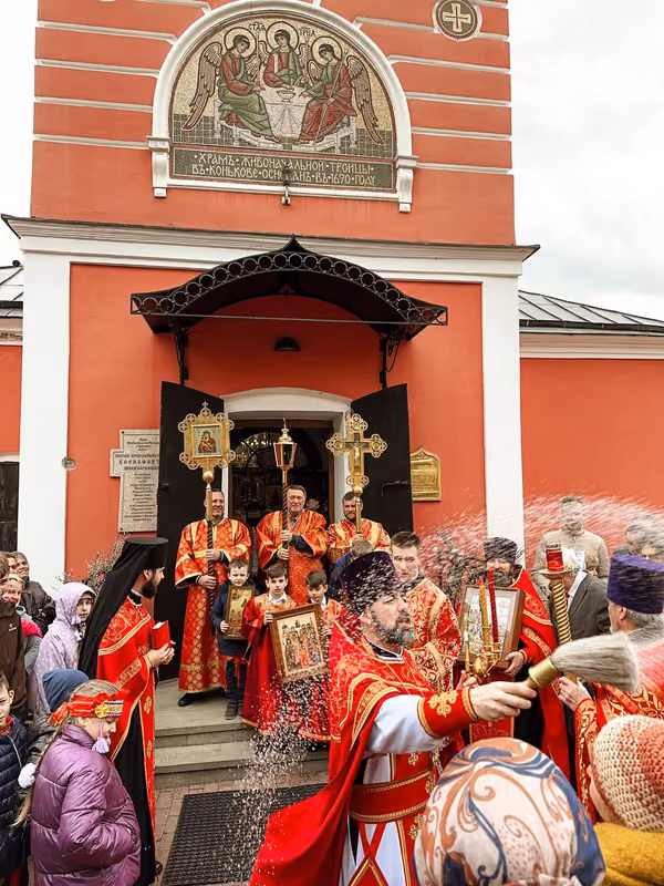 В неделю 2-ю по Пасхе совершено Богослужение - фото 9