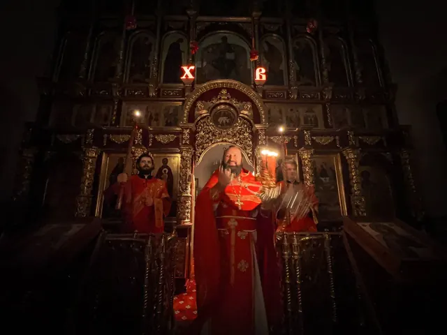 Совершено ночное Богослужение отдания праздника Пасхи - фото 7