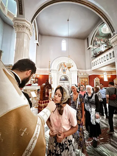 Помощник настоятеля возглавил Литургию в Санкт-Петербурге - фото 10