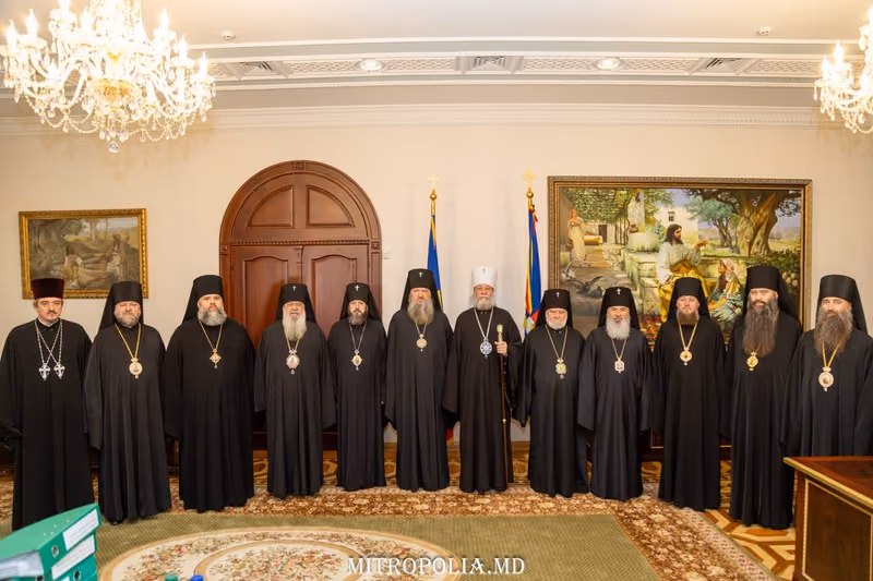 Патриаршее поздравление митрополиту Владимиру с 35-летием