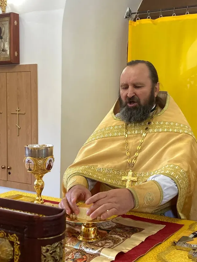 В неделю 7-ю по Пятидесятнице совершено Богослужение