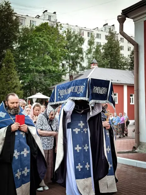 Чин погребения Плащаницы Пресвятой Богородицы - фото 4
