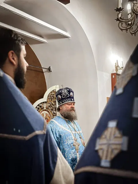 Покров Пресвятой Богородицы: Литургия епископа Николая - фото 9