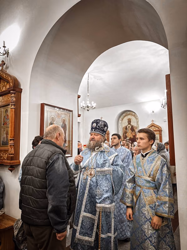 Покров Пресвятой Богородицы: Литургия епископа Николая - фото 13