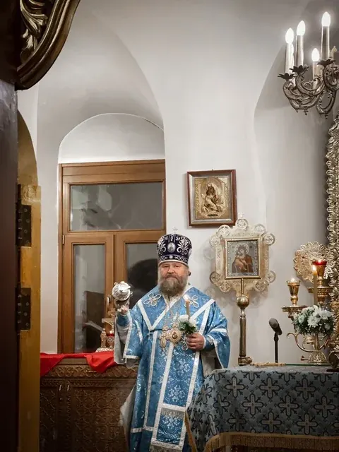 Покров Пресвятой Богородицы: Литургия епископа Николая - фото 15