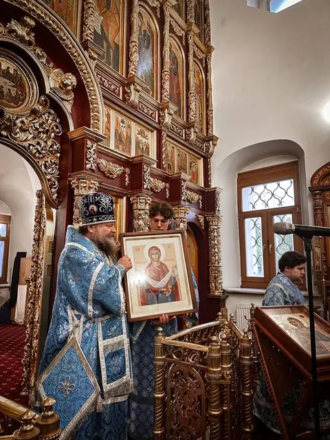 Покров Пресвятой Богородицы: Литургия епископа Николая - фото 16