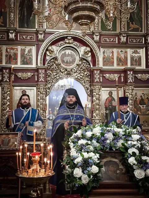 Казанская икона Божией Матери: Архиерейское Богослужение - фото 14