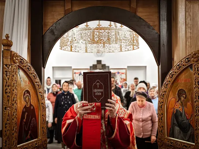 В неделю 20-ю по Пятидесятнице совершено Богослужение - фото 11