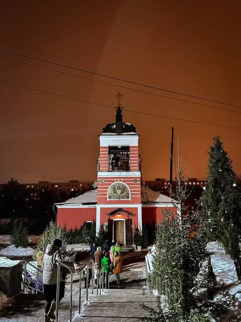 В праздник Рождества Христова совершено Богослужение - фото 6