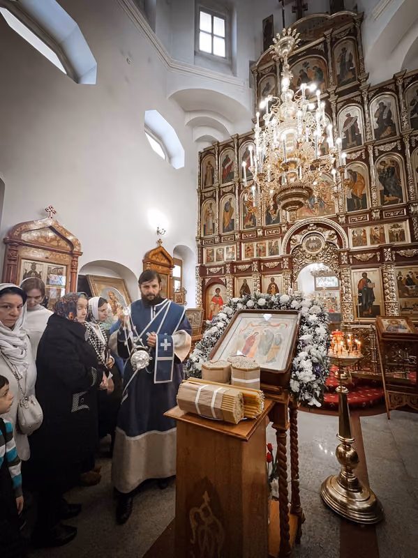 В праздник Сретения Господня совершено Богослужение - фото 11
