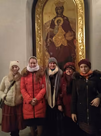 Пение вечерни с акафистом молодежным хором