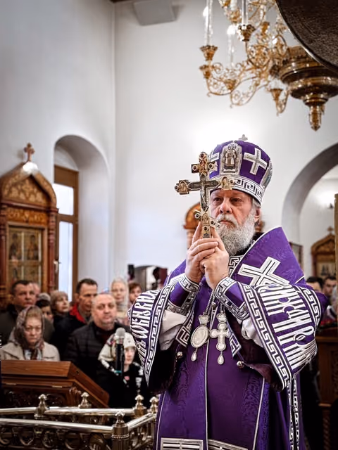 Неделя Крестопоклонная: Литургия митрополита Владимира - фото 7