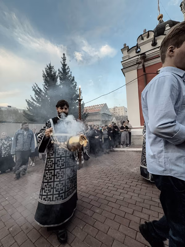 Совершена утреня с чином погребения Плащаницы - фото 15