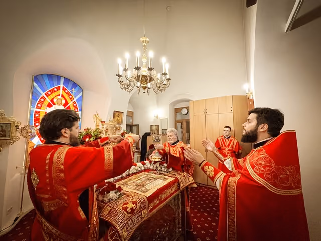 Светлое Христово Воскресение: торжественное Богослужение - фото 10