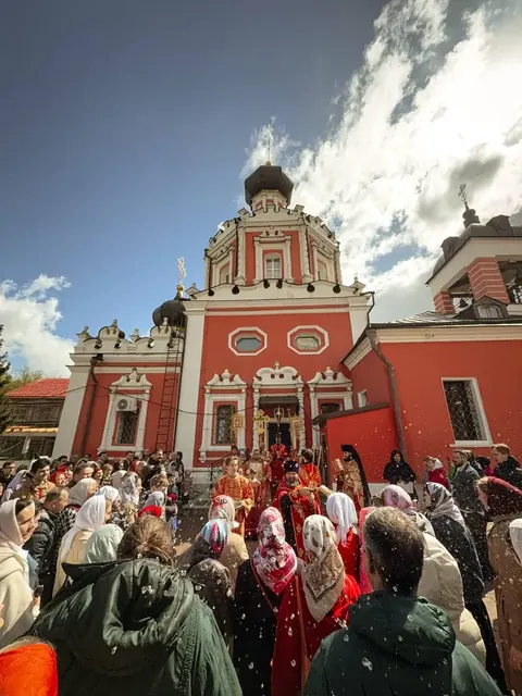 В неделю 2-ю по Пасхе совершено Богослужение - фото 10