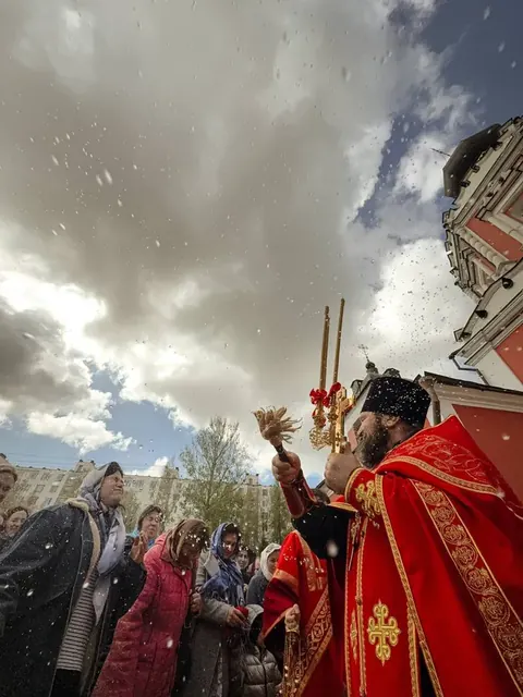 В неделю 2-ю по Пасхе совершено Богослужение - фото 13