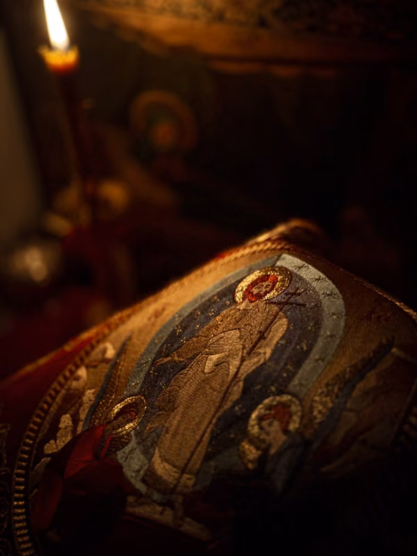 Совершена ночная Литургия