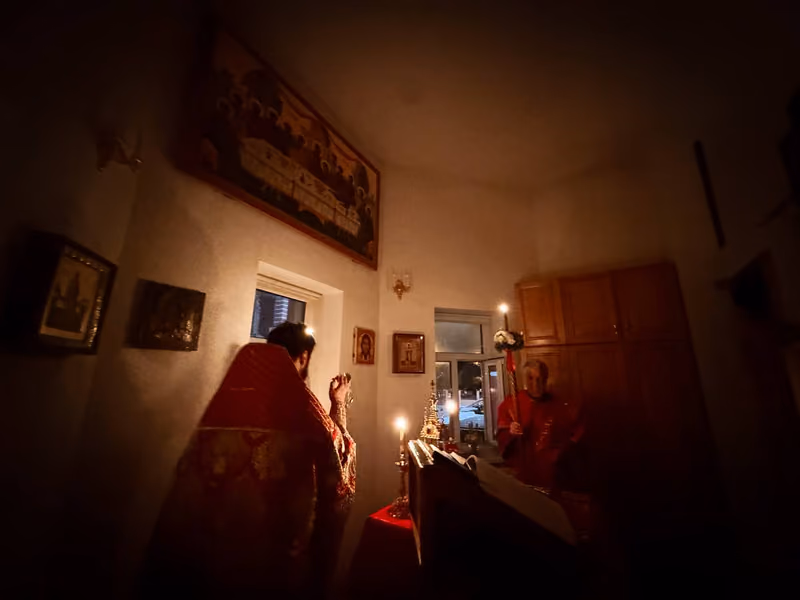 Совершена ночная Литургия - фото 3