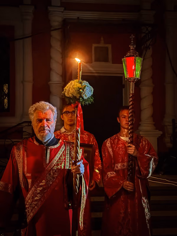 Совершена ночная Литургия - фото 5