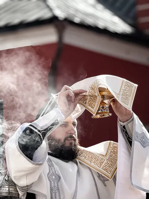 В праздник Вознесения Господня совершено Богослужение - фото 15