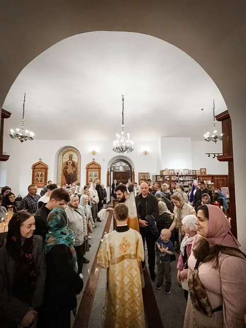 В неделю всех святых совершено Богослужение - фото 11