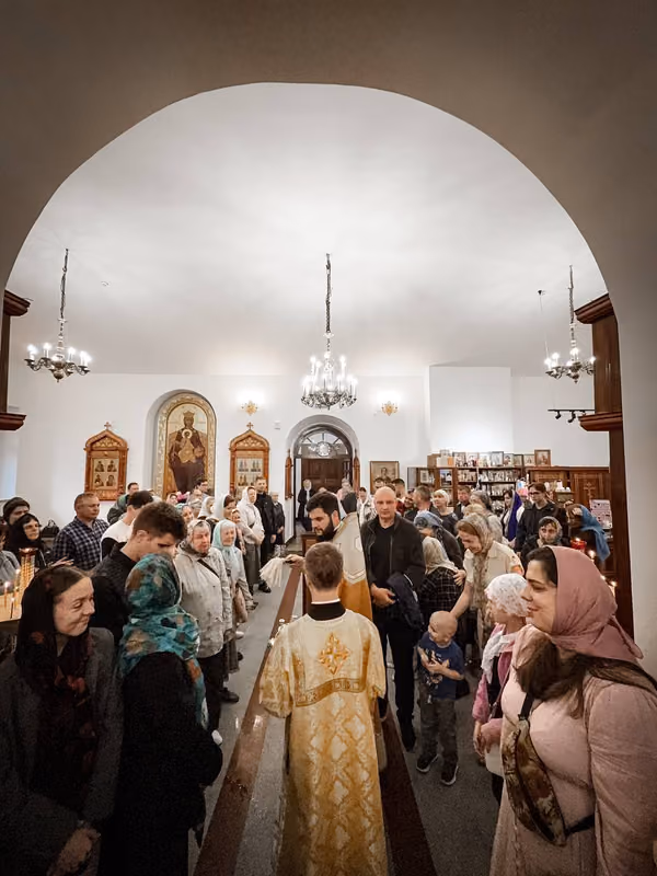 В неделю всех святых совершено Богослужение - фото 11