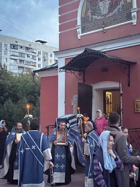 Успение Пресвятой Богородицы: Богослужение - фото 17