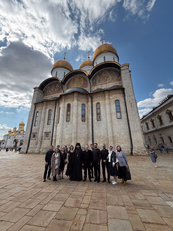 Хор пел на Патриаршем богослужении в Успенском соборе - фото 2