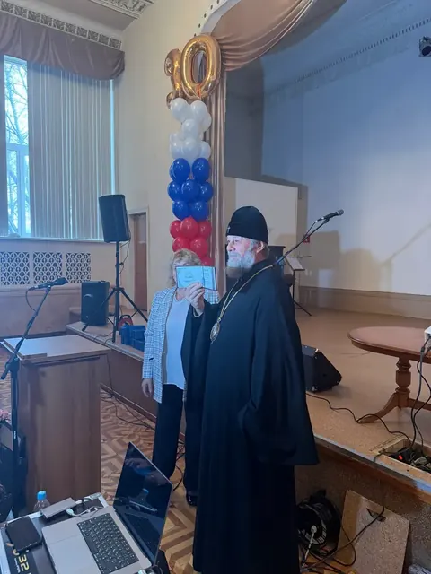 Митрополит Владимир на юбилейном собрании МАНПО - фото 3