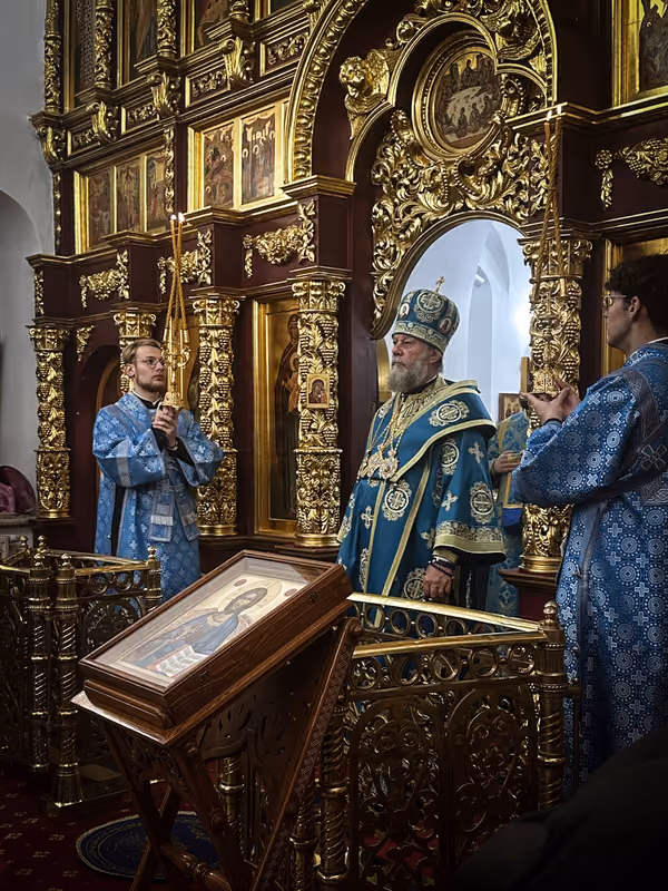 Казанская икона Божией Матери: Литургия митрополита Владимира - фото 10