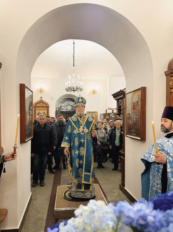 Казанская икона Божией Матери: Литургия митрополита Владимира - фото 11