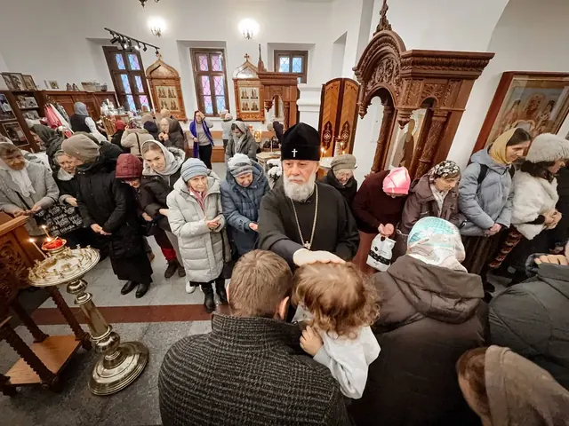 В день памяти святителя Николая совершено Богослужение - фото 5