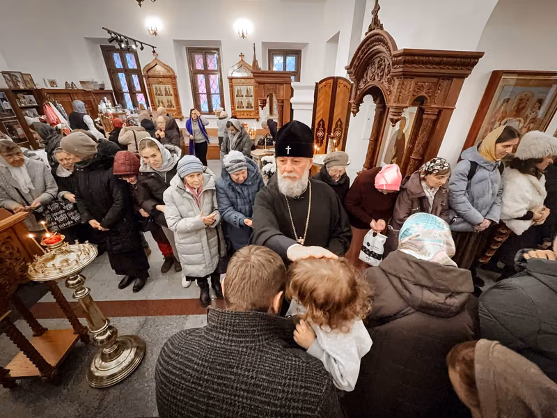 В день памяти святителя Николая совершено Богослужение - фото 5