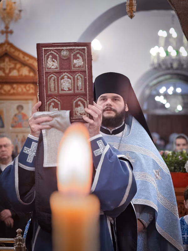 В праздник Сретения Господня совершено Богослужение - фото 6