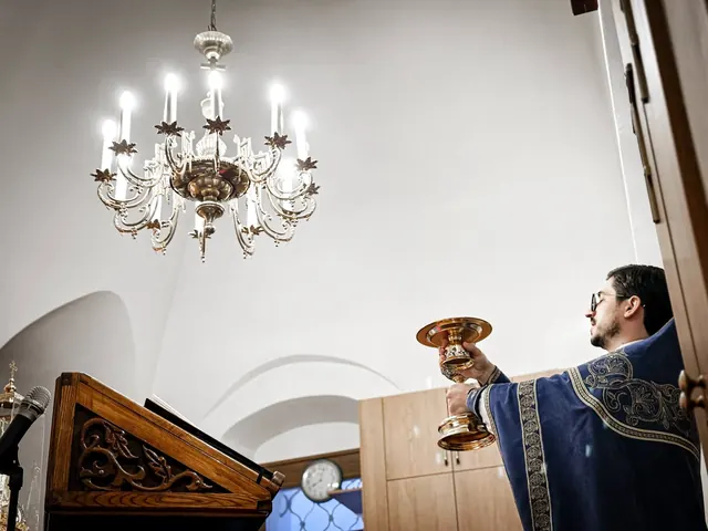 В праздник Сретения Господня совершено Богослужение - фото 14