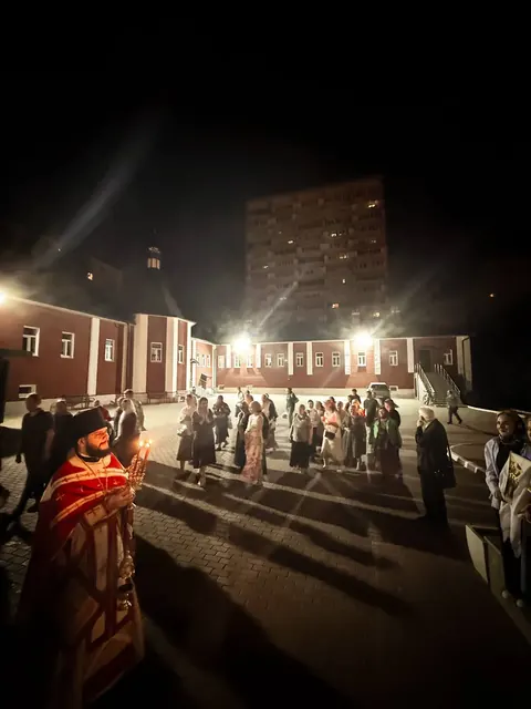 В отдание праздника Пасхи совершена ночная Литургия - фото 8