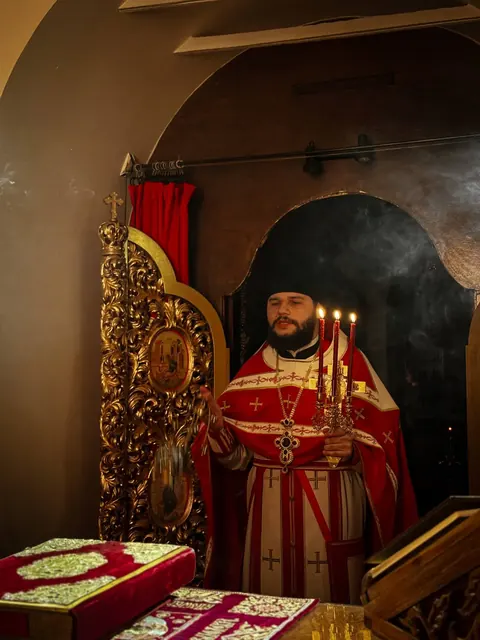 В отдание праздника Пасхи совершена ночная Литургия - фото 12