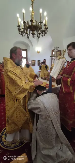 Перенесение мощей святителя Николая: Божественная Литургия - фото 3