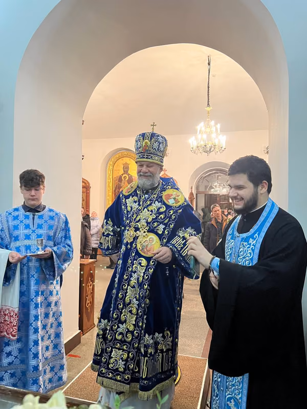 Неделя о блудном сыне: Литургия митрополита Владимира