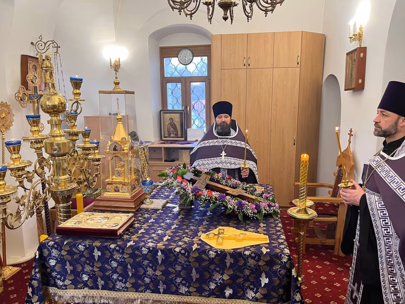В неделю Крестопоклонную совершено Богослужение - фото 5