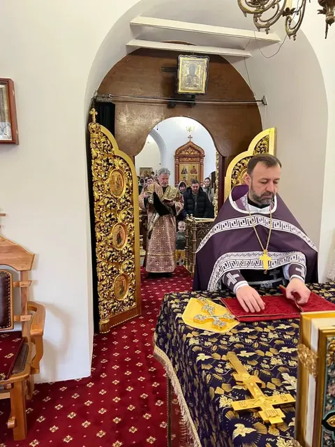 В неделю Крестопоклонную совершено Богослужение - фото 9