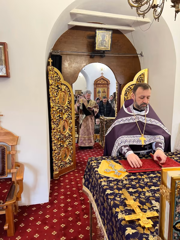 В неделю Крестопоклонную совершено Богослужение - фото 9