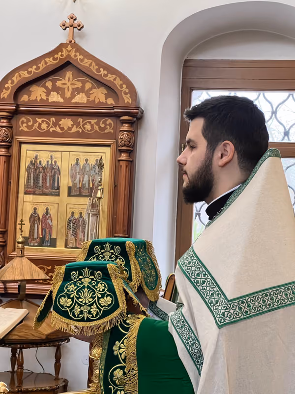 В праздник Входа Господня в Иерусалим прошло Богослужение