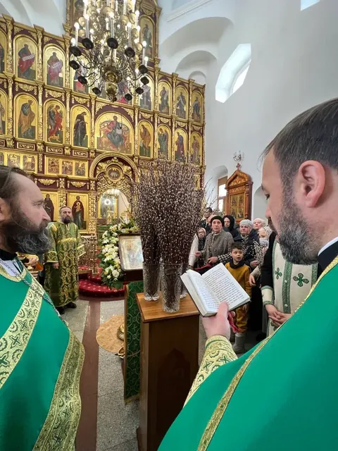 В праздник Входа Господня в Иерусалим прошло Богослужение - фото 11