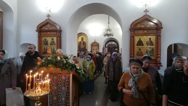 В Великий Четверг совершены Богослужения - фото 9