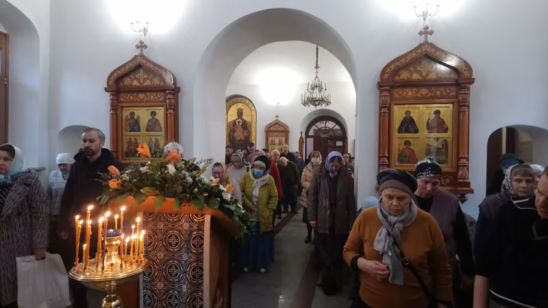 В Великий Четверг совершены Богослужения - фото 9