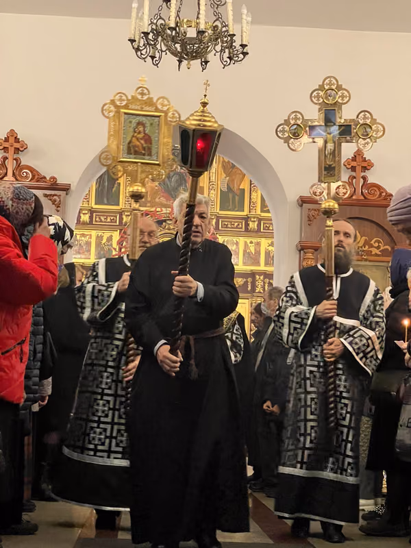 В Страстную Пятницу прошли Богослужения